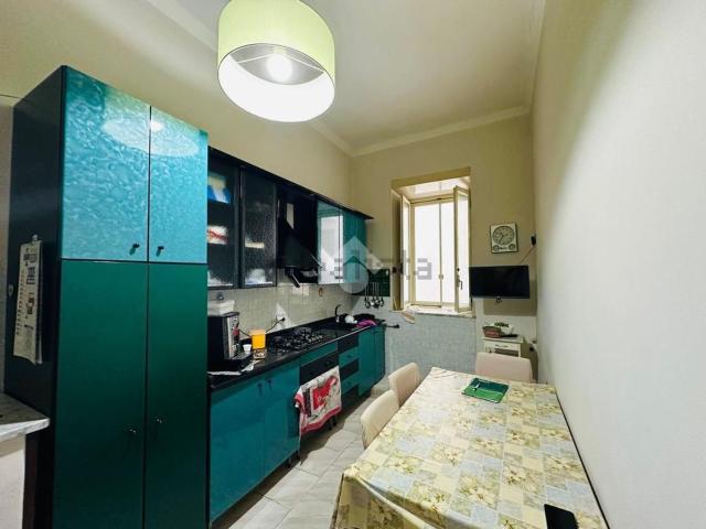 Appartamento in vendita di 100 m² in Via Monsignor Gennaro Verolino, 10