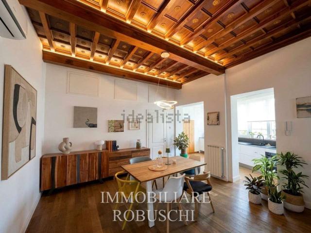 Appartamento in vendita di 100 m² in Via Montanara