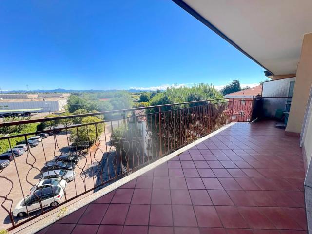 Appartamento in vendita di 100 m² in Via Monte Cervino, 16