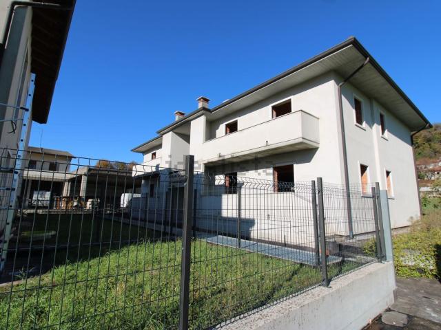 Appartamento in vendita di 100 m² in Via Monte Cimone