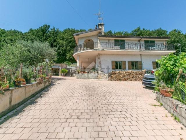 Appartamento in vendita di 110 m² in Via Monte Bianco, 171