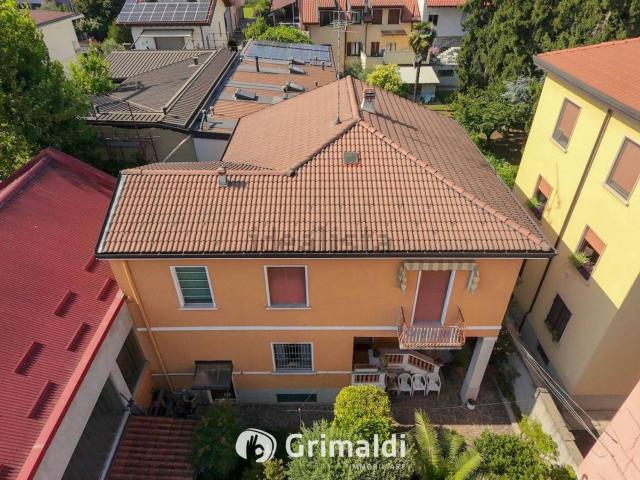 Appartamento in vendita di 100 m² in Via Monte Grappa, 6
