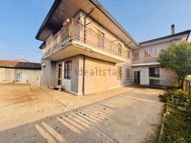 Appartamento in vendita di 100 m² in Via Moranda