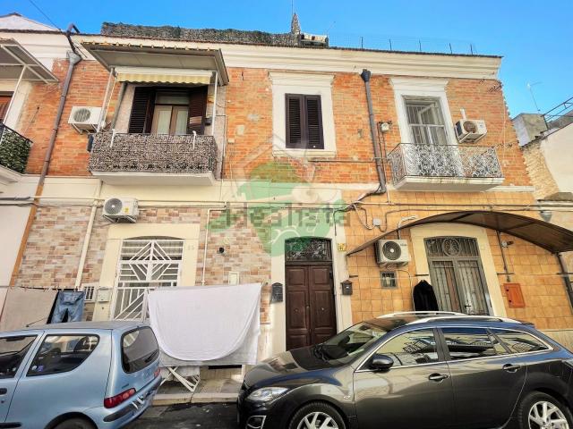 Appartamento in vendita di 100 m² in Via Matteotti