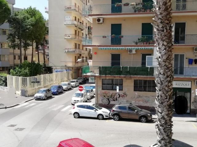 Appartamento in vendita di 100 m² in Via Mauri Raffaele, 49