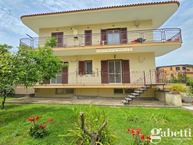 Appartamento in vendita di 100 m² in Via Mazzini