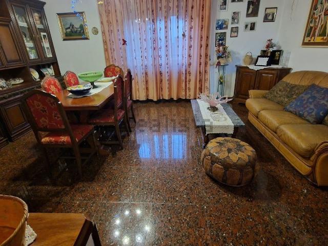 Appartamento in vendita di 100 m² in Via Macchia