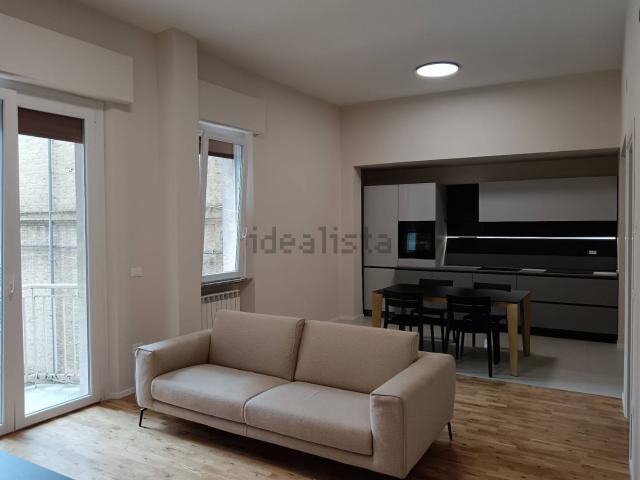 Appartamento in vendita di 100 m² in Via Madonna degli Angeli, 75