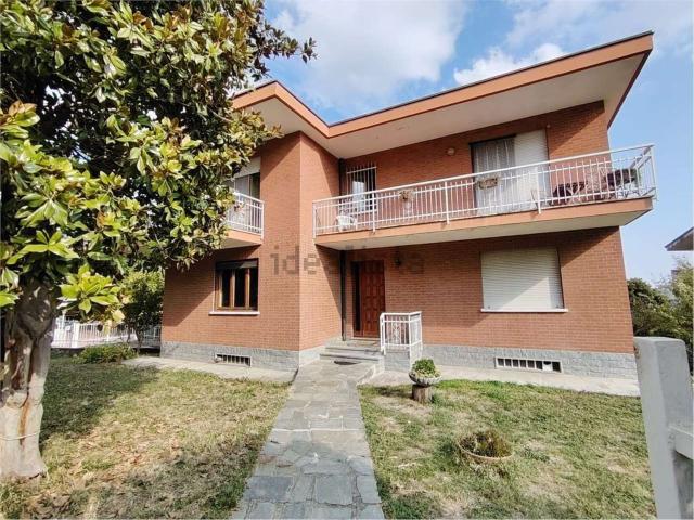 Appartamento in vendita di 100 m² in Via Maestra, 46