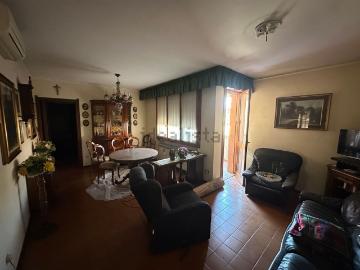 Appartamento in vendita di 100 m² in Via Maffino Maffi, 11