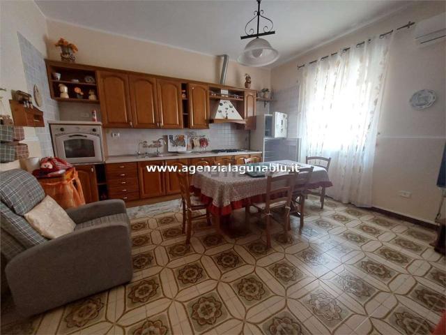 Appartamento in vendita di 100 m² in Via Makara