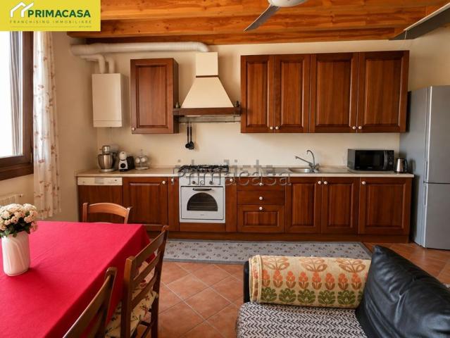 Appartamento in vendita di 100 m² in Via Mambrotta