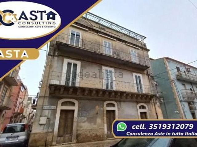 Appartamento in vendita di 100 m² in Via Mario Rossi, 26