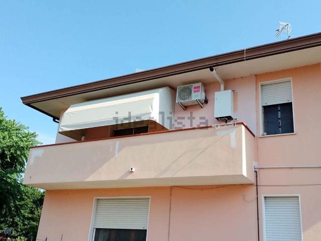Appartamento in vendita di 100 m² in Via Martiri XXV Aprile, 2