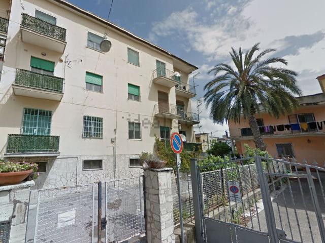 Appartamento in vendita di 100 m² in Via Martiri d&apos Ungheria