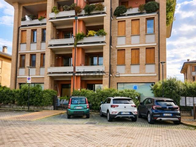 Appartamento in vendita di 100 m² in Via Martiri della Liberazione, 36