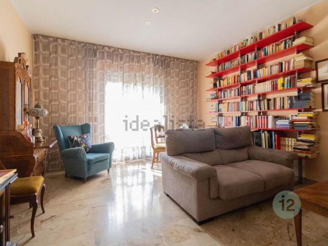 Appartamento in vendita di 100 m² in Via Martiri di Belfiore, 12
