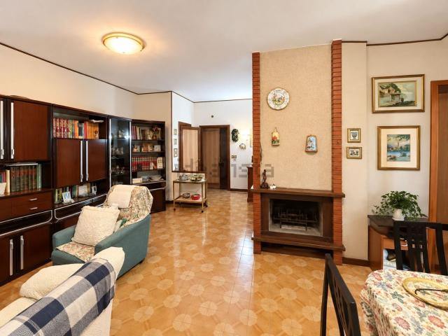 Appartamento in vendita di 100 m² in Via Marzabotto