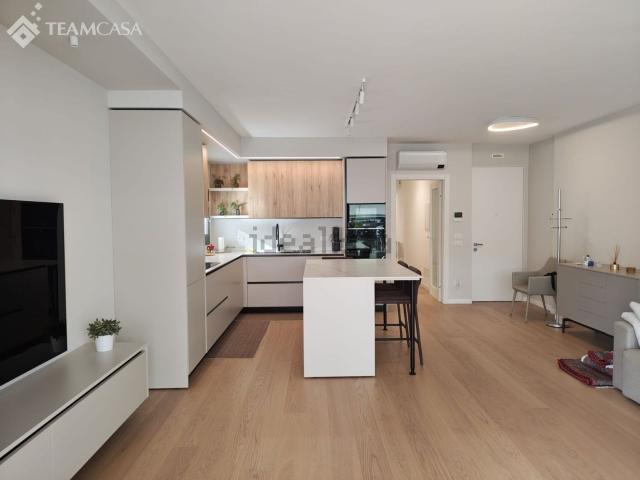 Appartamento in vendita di 100 m² in Via Nazario Sauro