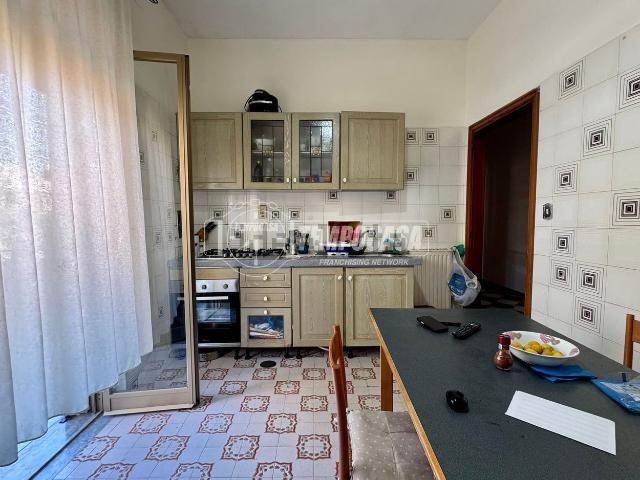 Appartamento in vendita di 100 m² in Via Nazionale Appia
