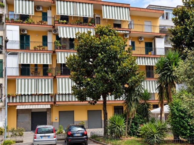 Appartamento in vendita di 100 m² in Via Napoli, 108