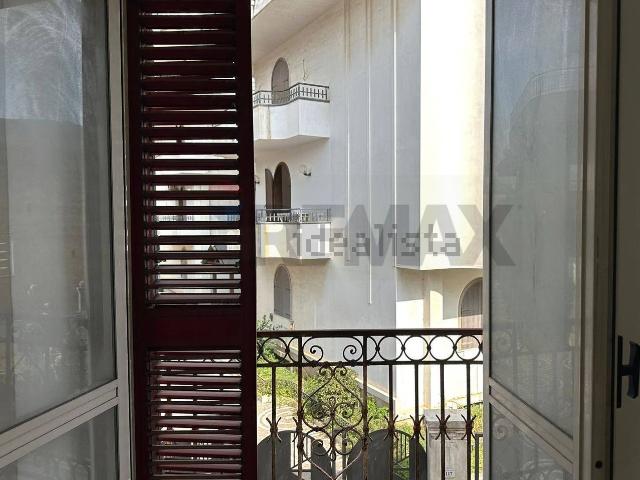 Appartamento in vendita di 100 m² in Via Napoli, 75