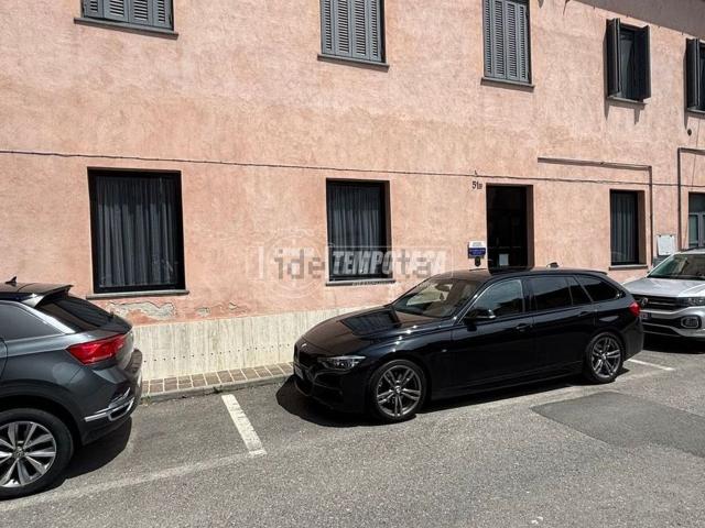Appartamento in vendita di 100 m² in Via Nino Bixio