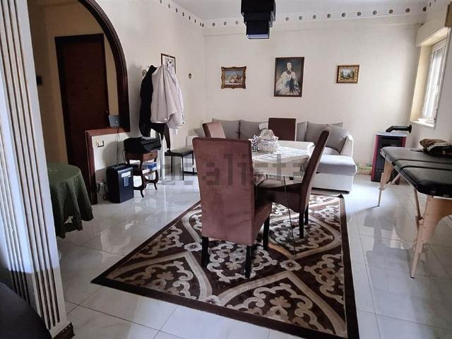 Appartamento in vendita di 100 m² in Via S. Maria la Stella, 122