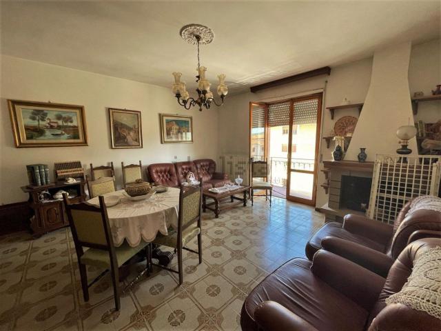 Appartamento in vendita di 100 m² in Via Salvatore Quasimodo