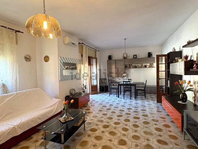 Appartamento in vendita di 100 m² in Via Salvatore Quasimodo