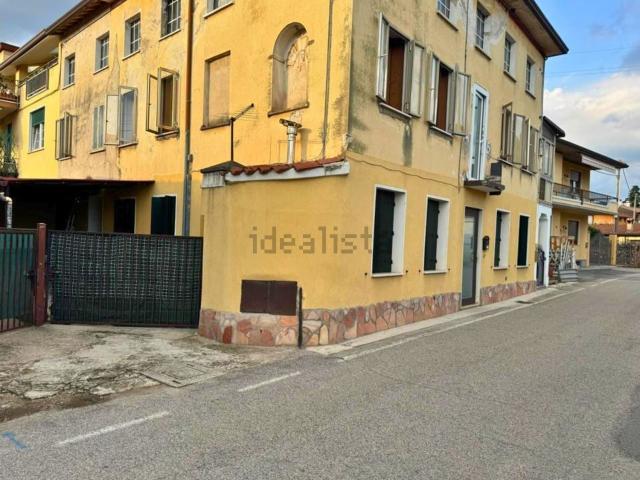 Appartamento in vendita di 100 m² in Via San Maria