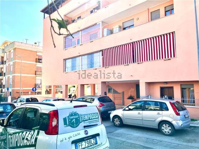Appartamento in vendita di 100 m² in Via San Costanza