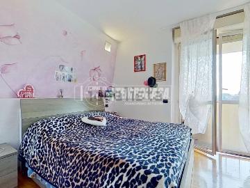 Appartamento in vendita di 100 m² in Via San Francesco D&apos Assisi, 125