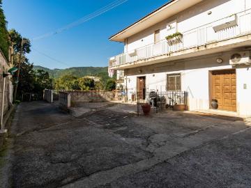 Appartamento in vendita di 100 m² in Via San Luca, 33