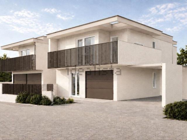 Appartamento in vendita di 100 m² in Via San Pio X, 34