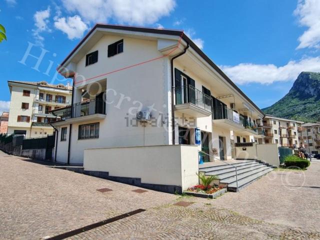 Appartamento in vendita di 100 m² in Via Sandro Pertini