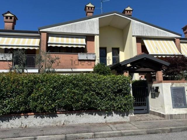 Appartamento in vendita di 100 m² in Via Sant&apos Isidoro