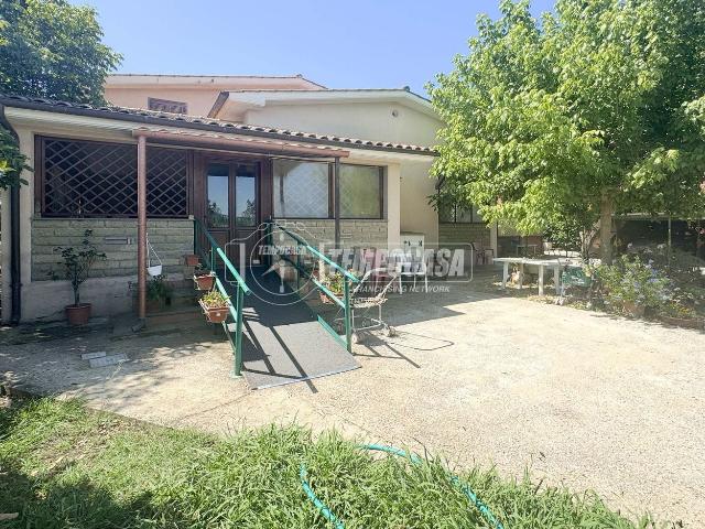 Appartamento in vendita di 100 m² in Via Santo Spirito
