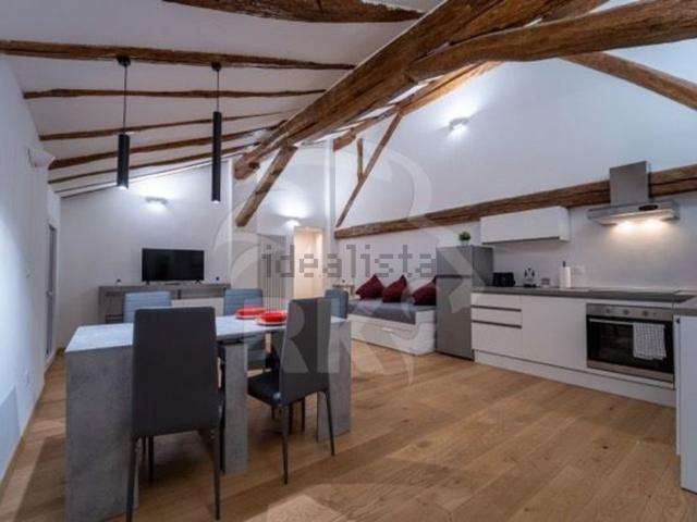 Appartamento in vendita di 100 m² in Via Santo Stefano, 48