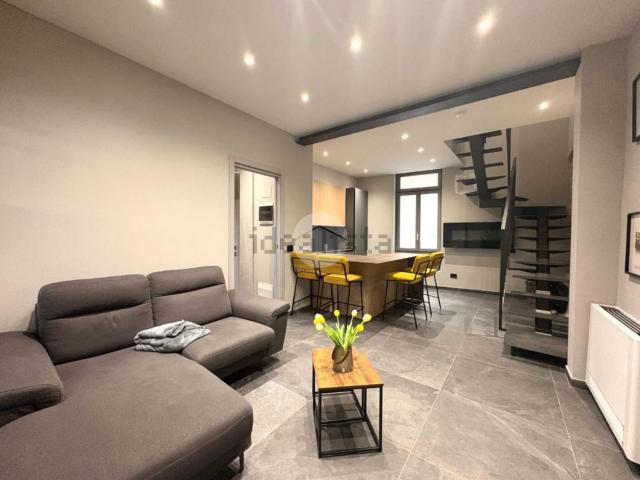 Appartamento in vendita di 100 m² in Via Santa Croce, 65