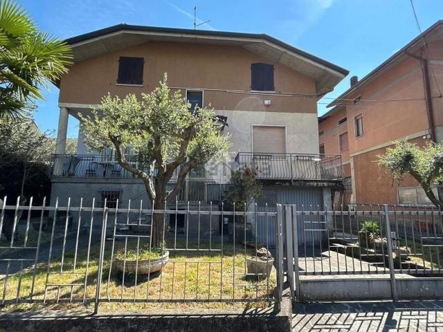 Appartamento in vendita di 100 m² in Via Santa Giulia, 13