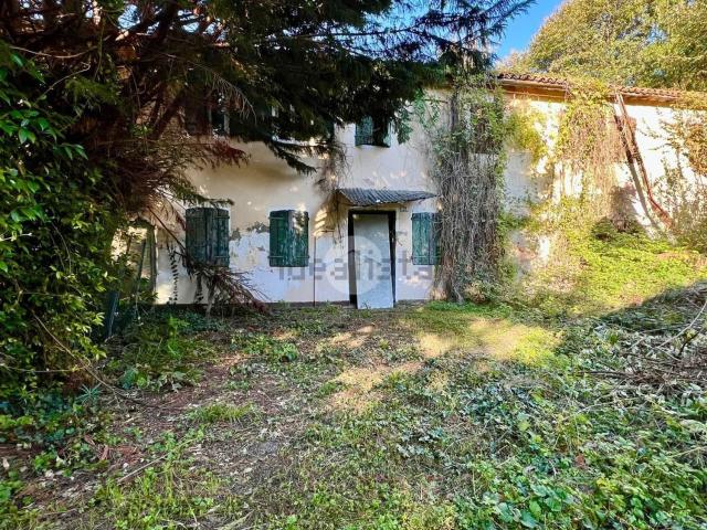 Appartamento in vendita di 100 m² in Via Sarmazza Sinistra, 23