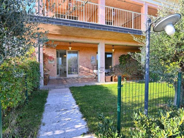Appartamento in vendita di 100 m² in Via Scazzola