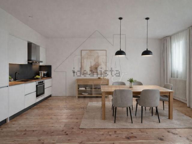 Appartamento in vendita di 100 m² in Via Schiavin