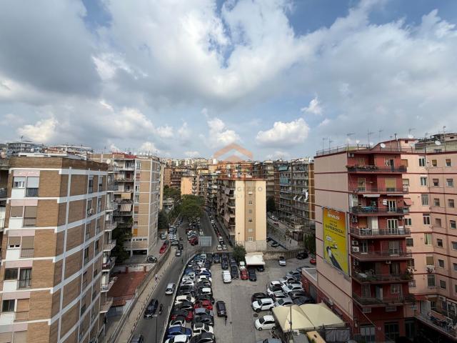 Appartamento in vendita di 100 m² in Via Simone Martini