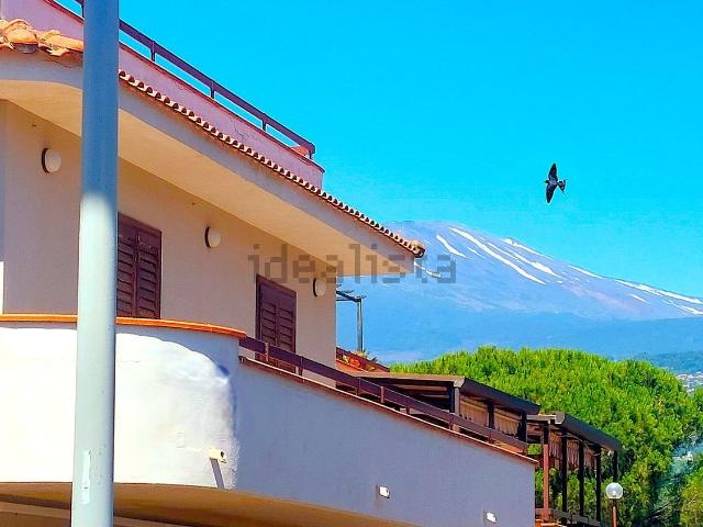 Appartamento in vendita di 100 m² in Via Spiaggia