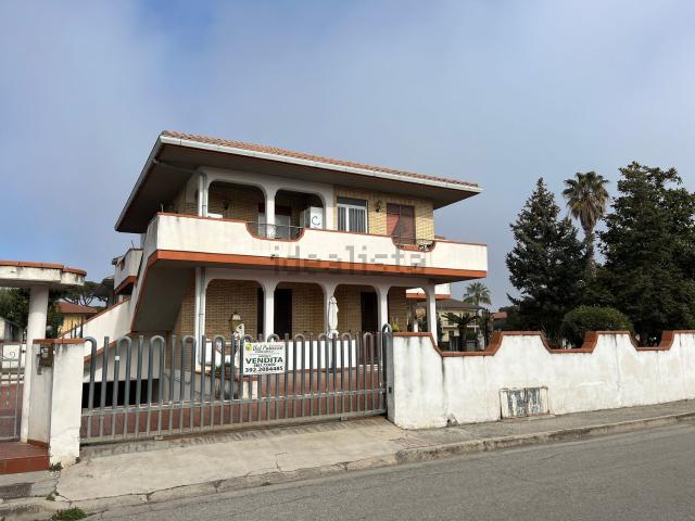 Appartamento in vendita di 100 m² in Via Strabone, 1