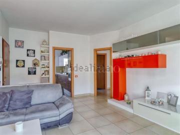 Appartamento in vendita di 100 m² in Via P. Bozzolo