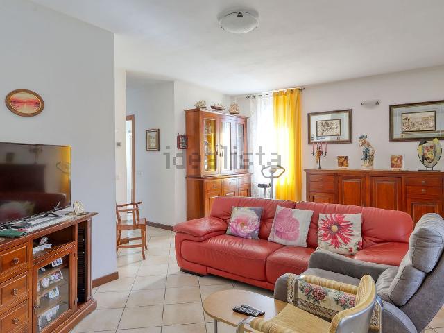 Appartamento in vendita di 100 m² in Via P. Bozzolo