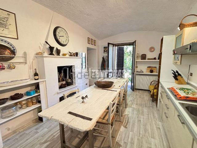Appartamento in vendita di 100 m² in Via Po, 24